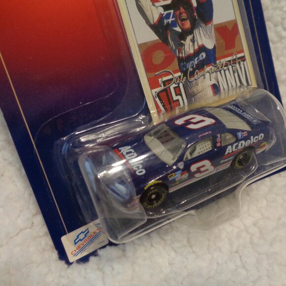 Dale Earnhardt Jr 1/64 Winner's Circle #3 1998 Grand National Division Champion - Picture 6 of 10